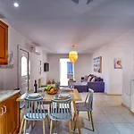 Διαμέρισμα Sunny Luxury